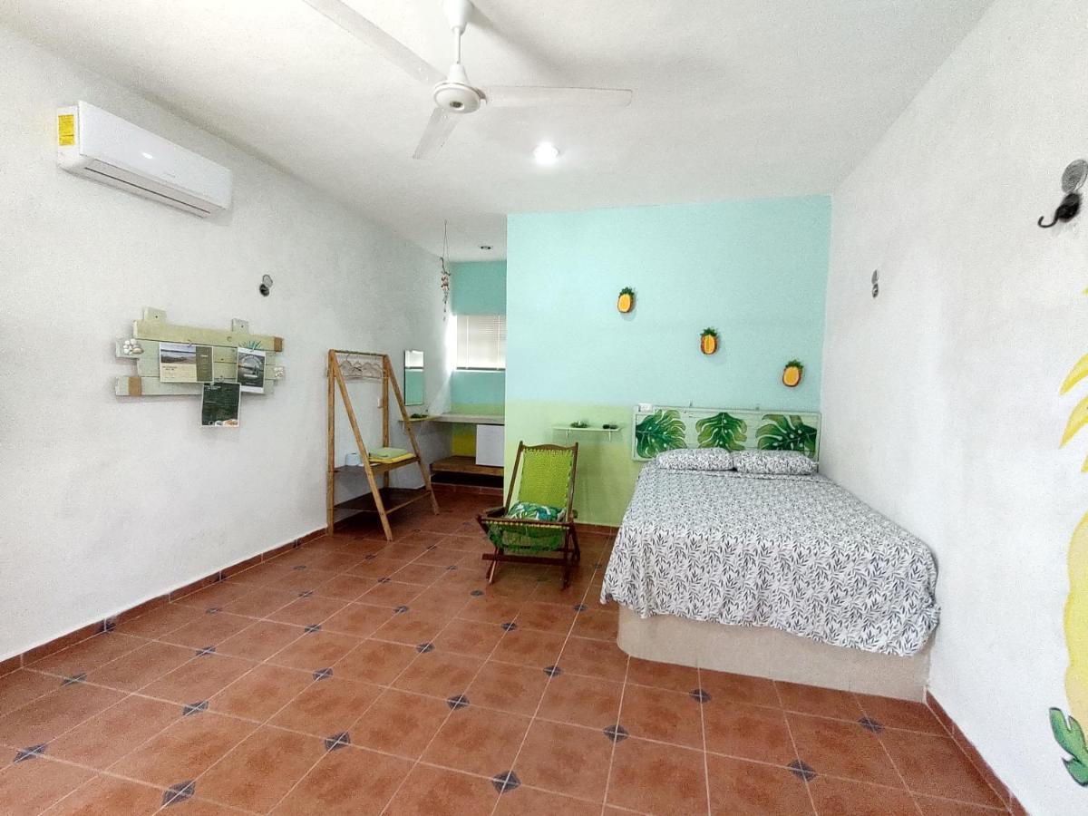 Hotel Villa Gabriela - Restaurant, Bikes ,Lands Tours セレストゥン エクステリア 写真